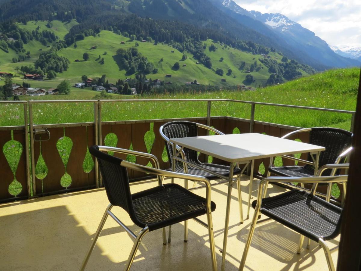 Appartement In Hus Signal Met Prachtig Uitzicht Op De Bergen Клостерс Экстерьер фото