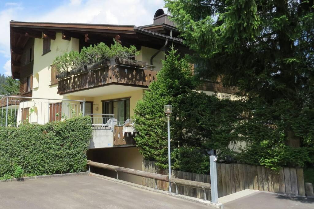 Appartement In Hus Signal Met Prachtig Uitzicht Op De Bergen Клостерс Экстерьер фото