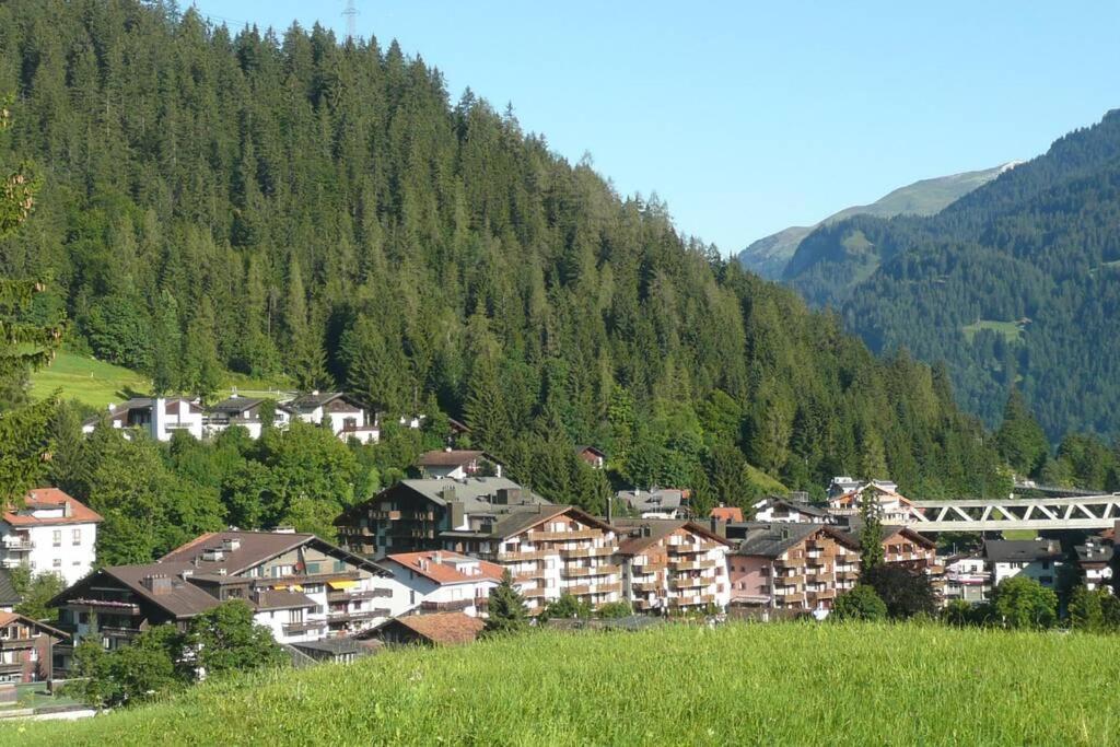 Appartement In Hus Signal Met Prachtig Uitzicht Op De Bergen Клостерс Экстерьер фото
